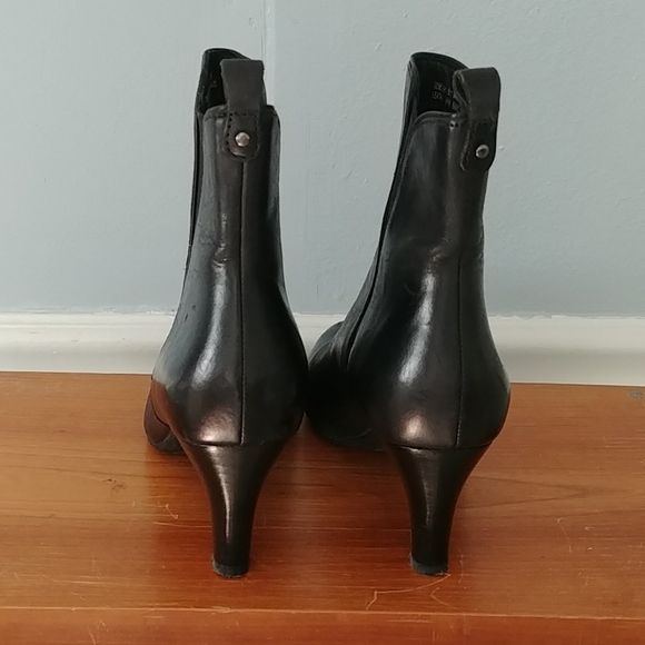 Clark booty - Picture 3 of 4